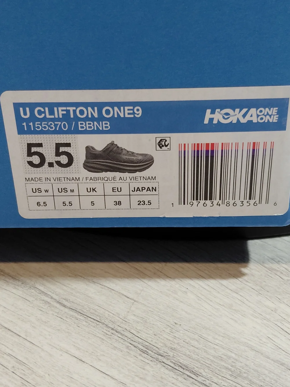 NEW HOKA Womens Clifton One 9 Carbon Triple Black Running Shoes SIZE WOMENS 6.5